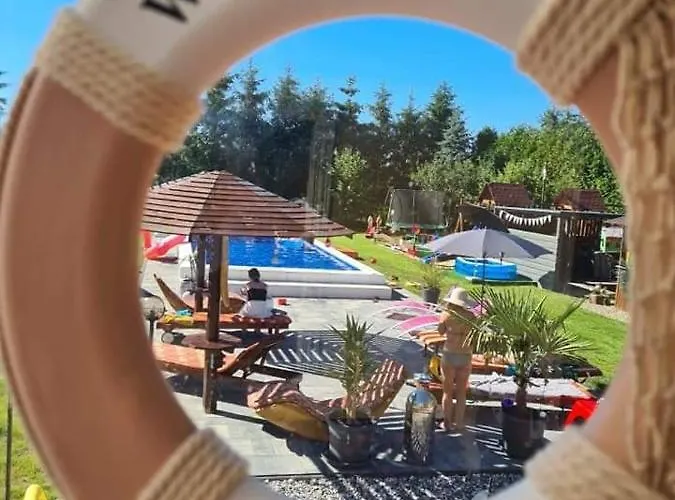 Dom Goscinny Vollare Pensión Darłowo