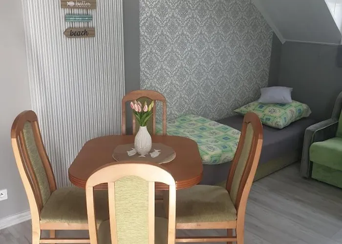 Dom Goscinny Vollare Pensión Darłowo