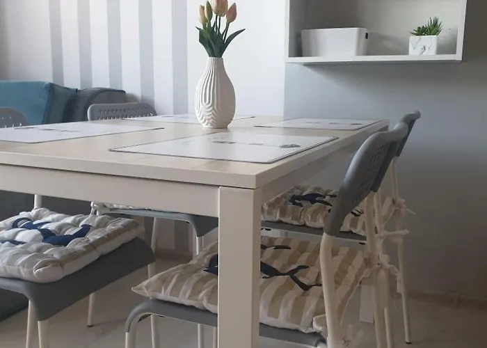 Dom Goscinny Vollare Pensión Darłowo