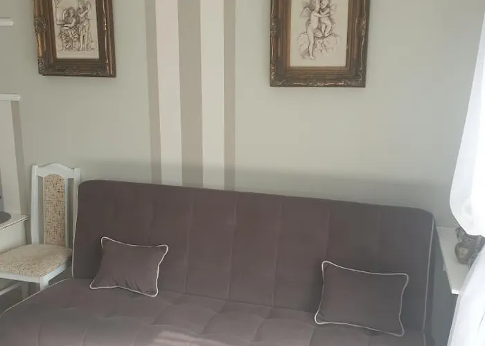 Dom Goscinny Vollare Pensión 3*