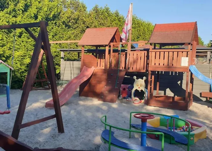 Dom Goscinny Vollare Pensión Darłowo